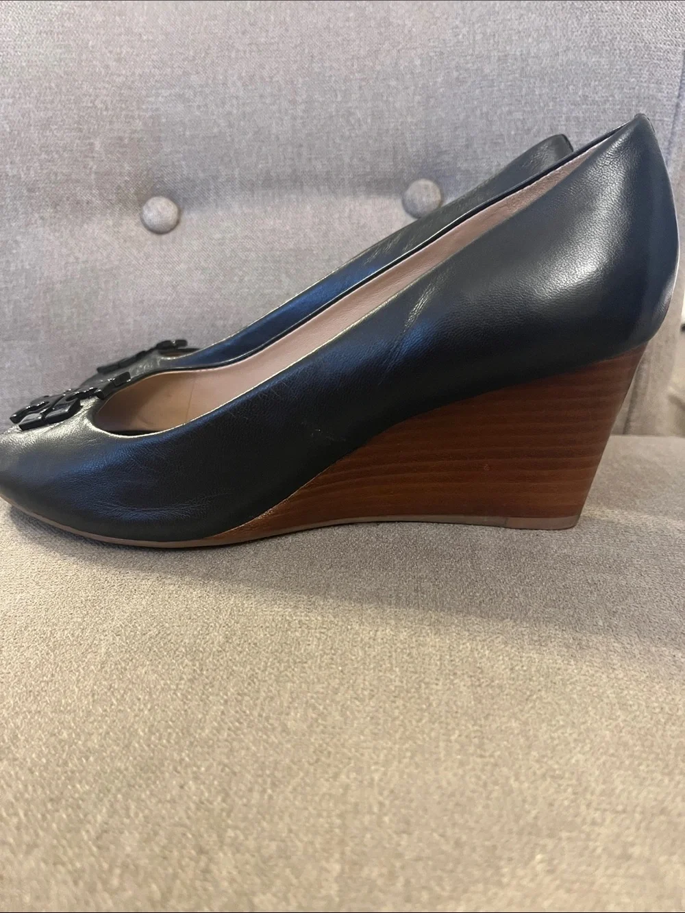 TORY BURCH OPEN TOE BLACK LEATHER SHOES, SIZE 7 1/2